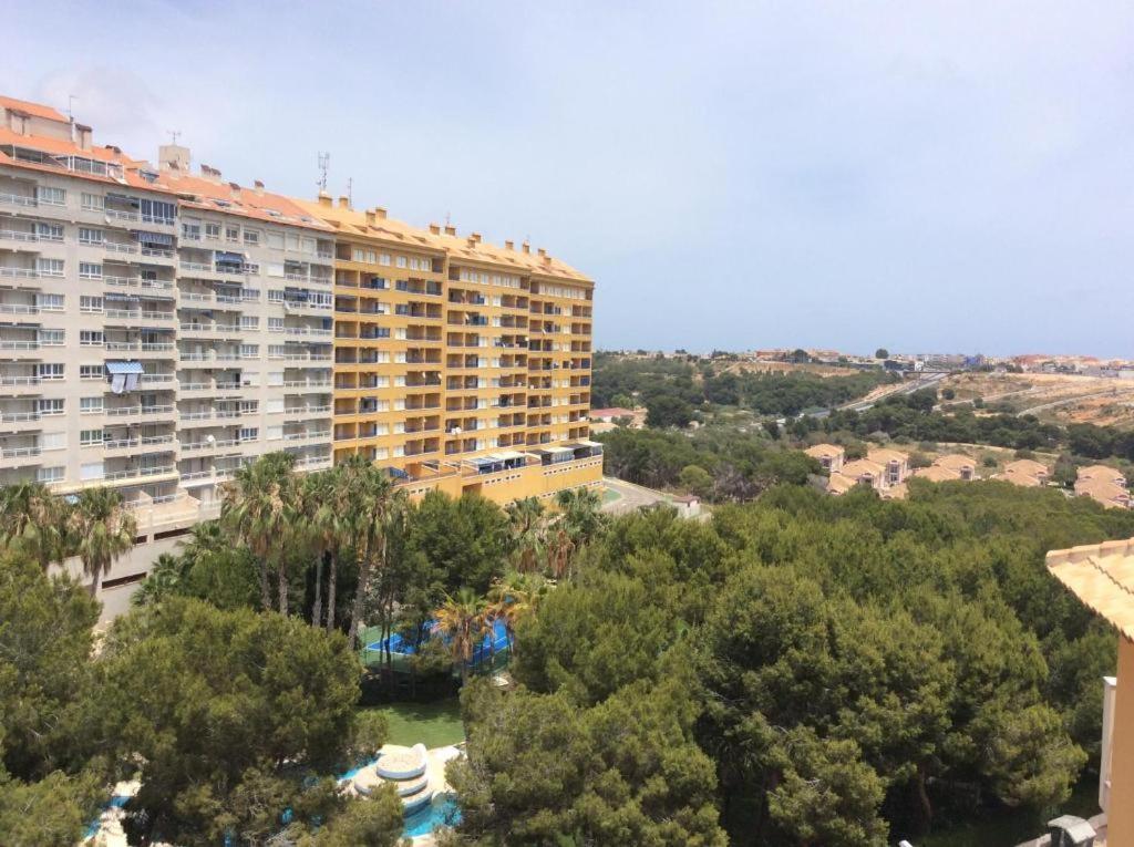 2-Bedroom And Living Room Apartment Near Campoamor Beach Екстериор снимка